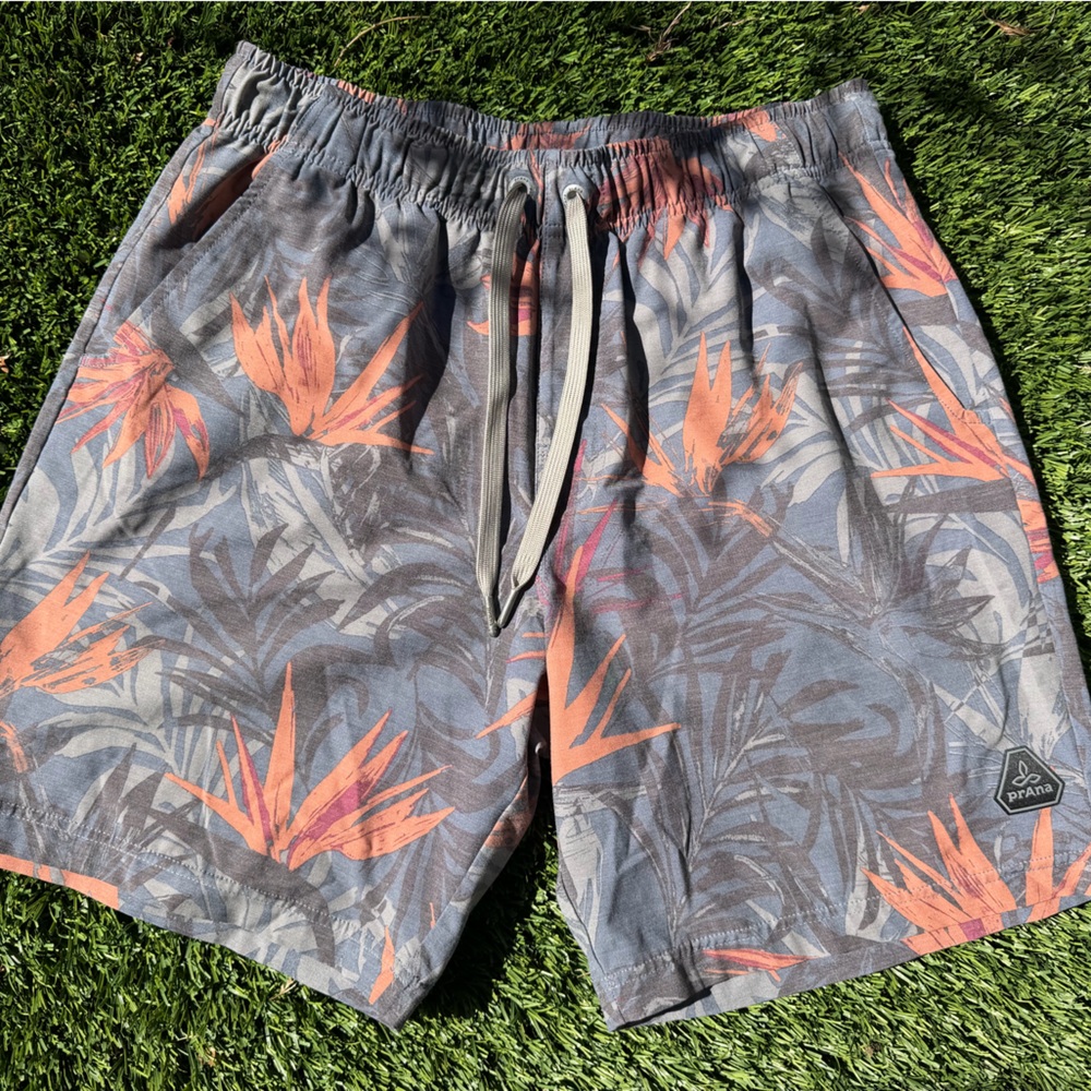 Prana Men's Tropical Bird of Paradise Board Shorts
